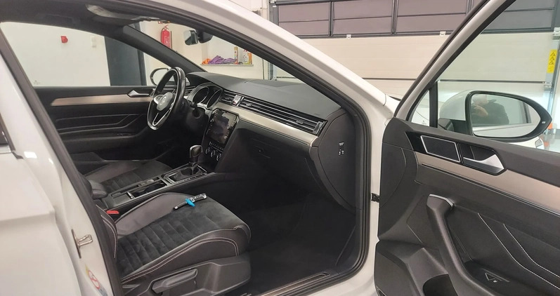Volkswagen Passat cena 91000 przebieg: 154265, rok produkcji 2021 z Stęszew małe 497